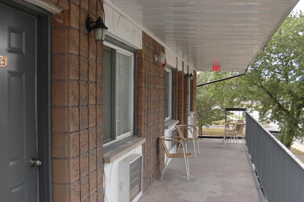 Tropicana Inn Niagara Bagian luar foto
